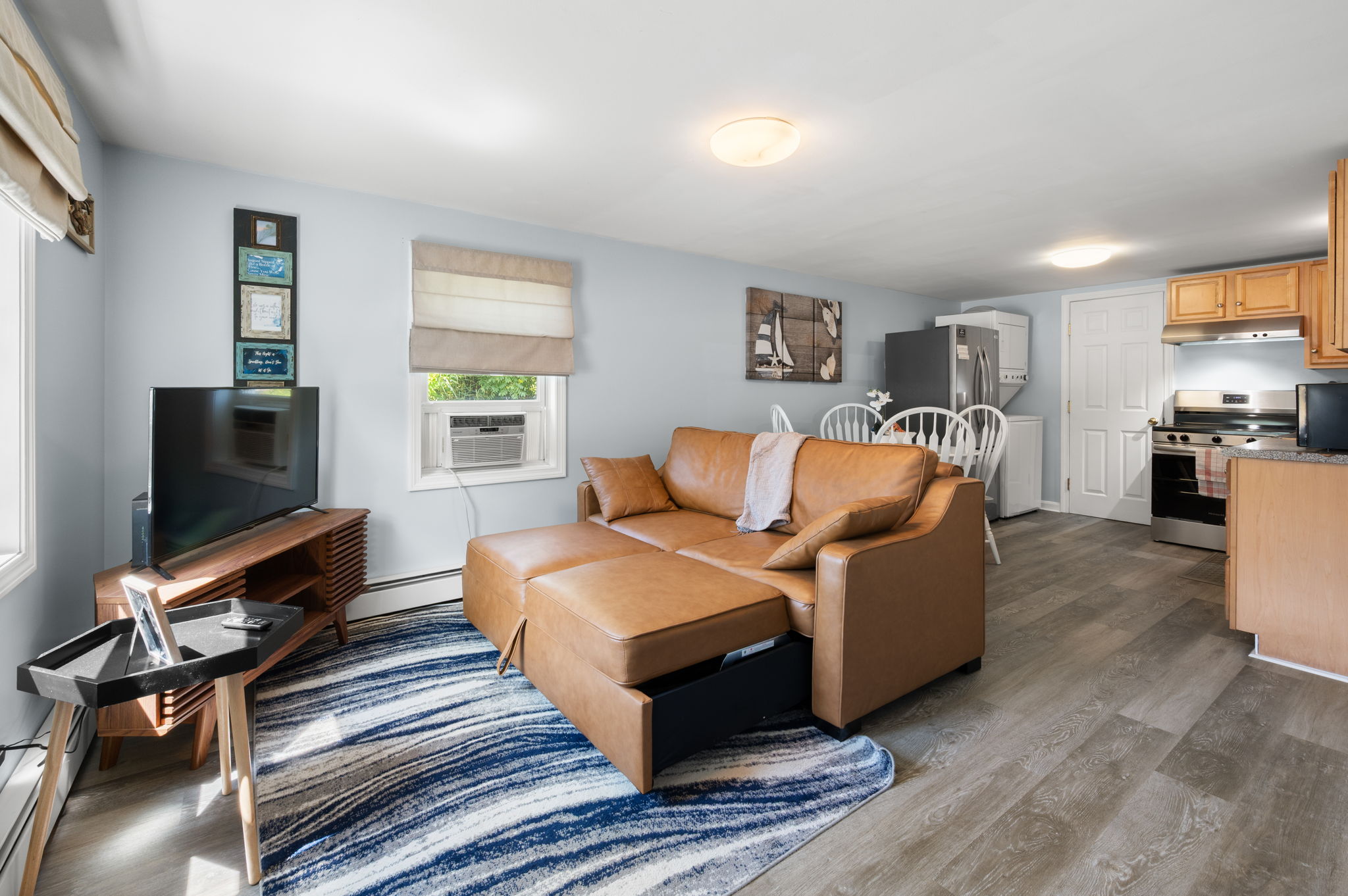 38-web-or-mls-53 S Broad St 1, Stonington-38